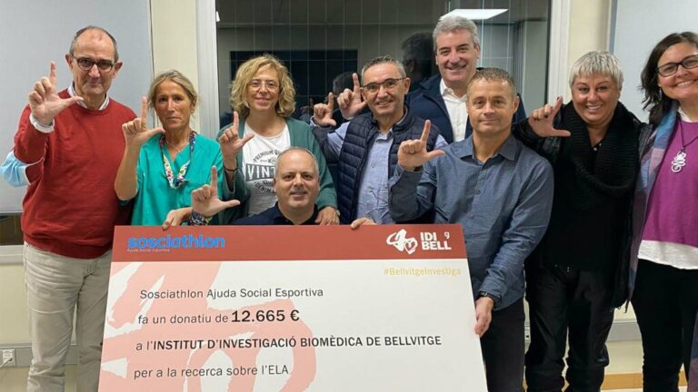 La asociación solidaria Sociathlon da 12.665 euros para la investigación de la ELA